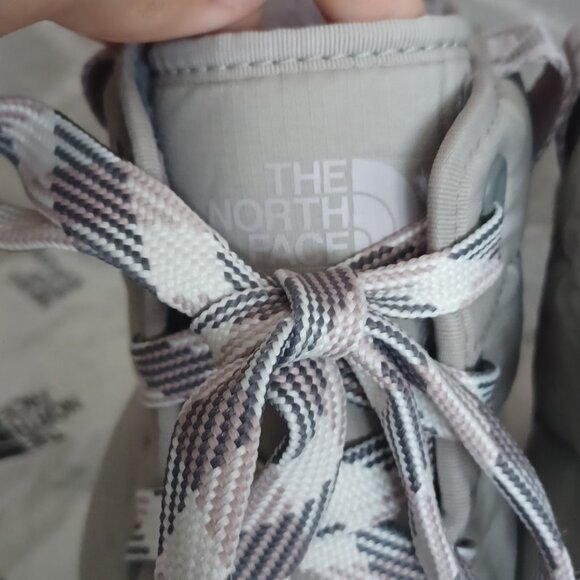 🆕️BNIB The North Face Thermoball Luxe Lace Up Waterproof Boots, Size 9/40 - Picture 10 of 16